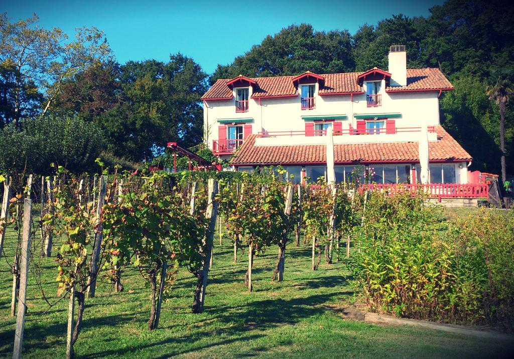 La Ferme Ostalapia Panzió Ahetze Kültér fotó